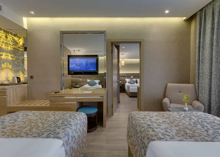 Hotel Club Grand Aqua
