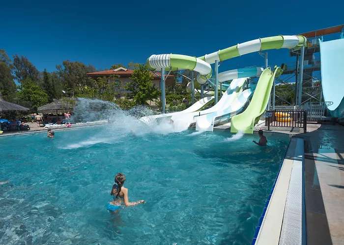 Hotel Club Grand Aqua Colakli