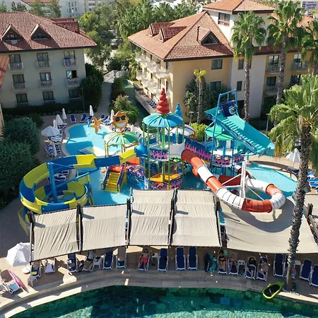 Club Grand Aqua