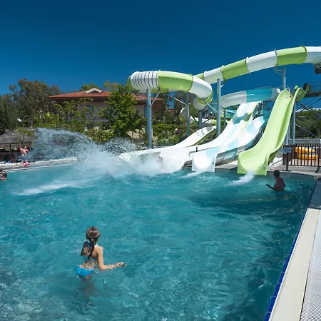 Szálloda Club Grand Aqua Colakli