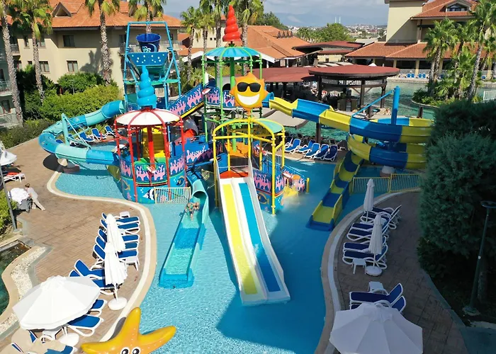 Club Grand Aqua Hotel