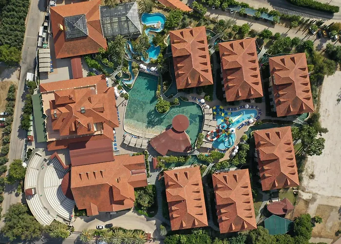 Hotel Club Grand Aqua 5*