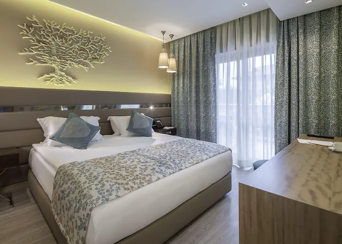 Club Grand Aqua Colakli