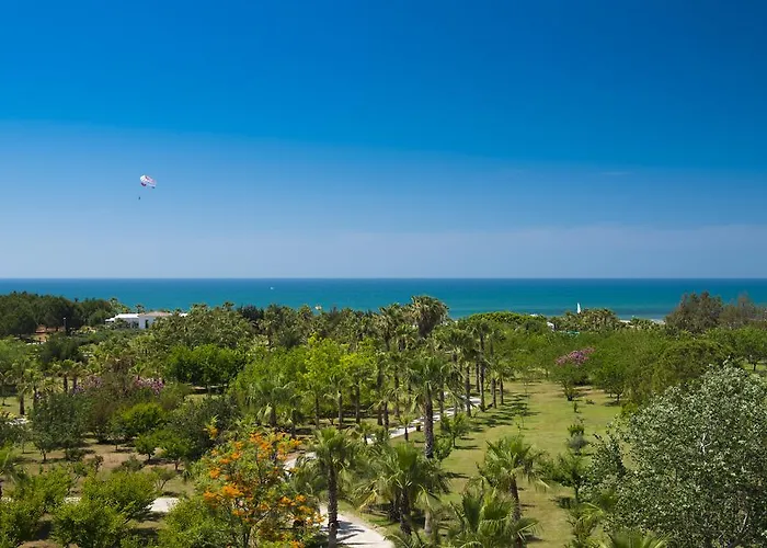 Hotel Club Grand Aqua 5*