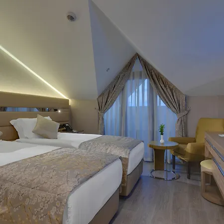 Otel Club Grand Aqua Çolaklı